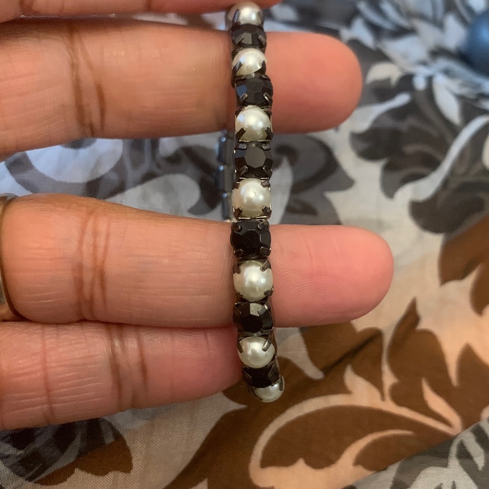 Black Rhinestones And Faux Pearl Stretch Bracelet